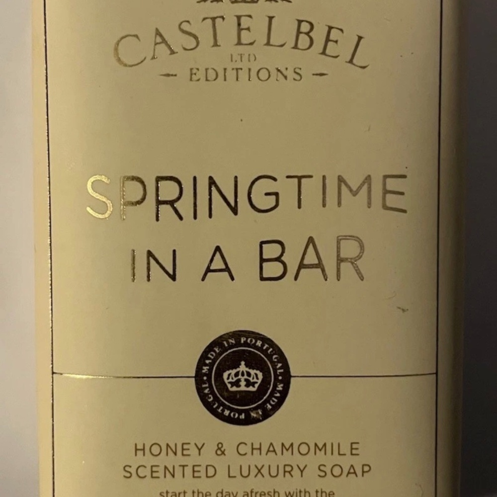 Castelbel Honey and Chamomile Spring Time in a bar 10.5 oz Luxury scented soap